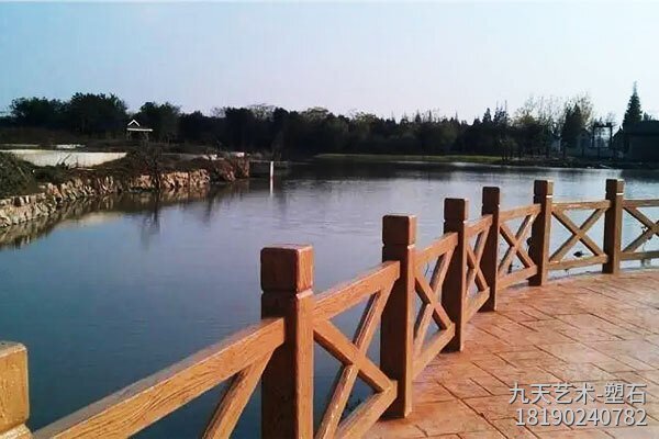 河道水泥仿木欄桿,參考價(jià)格350元/米