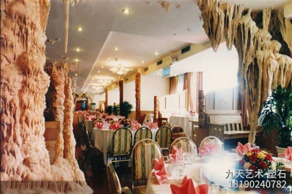 生態(tài)餐廳人工假山造景 生態(tài)餐廳人工假山造景