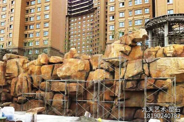 坡地仿真假山堡坎 坡地仿真假山堡坎